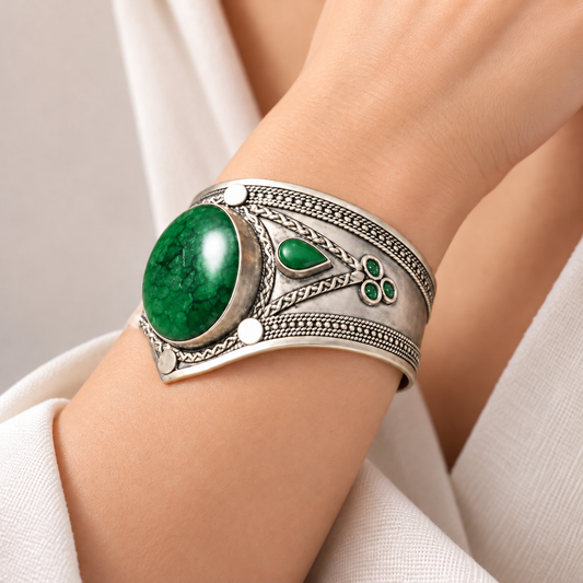 Antique Silver Emerald Green Stone Statement Cuff Bracelet